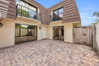 1907 19th Ln, Palm Beach Gardens, FL 33418