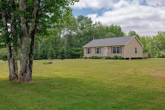 7 Riley's Way, Lamoine, ME 04605