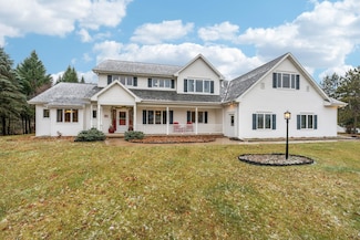 E5975 Sunset Ct, Weyauwega, WI 54983