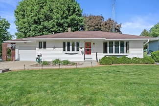 15 Wilson Ave, Fort Atkinson, WI 53538
