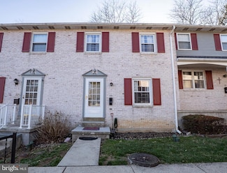 173 Village Dr, Boyertown, PA 19512