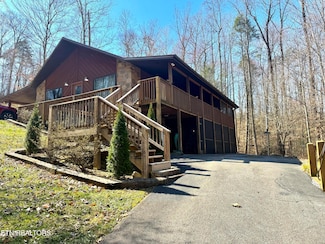 320 Muscadine Ct, Sevierville, TN 37876