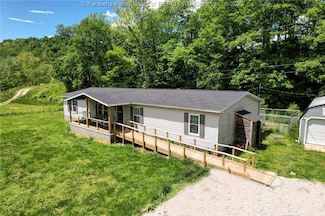 69 Abby Ln, West Hamlin, WV 25571