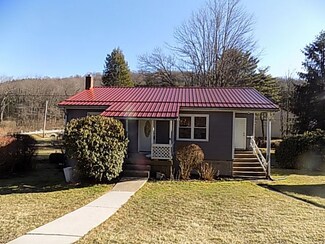 226 Beaver Run Rd, Apollo, PA 15613