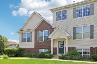 1703 W Turtle Creek Ln, Round Lake, IL 60073