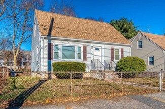 30 Mansur St, Roslindale, MA 02131