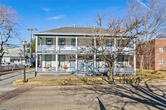 364 Main St, Smithfield, VA 23430
