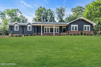 8 Holling Rd, Colts Neck, NJ 07722