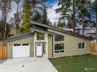 304 SW 128th St, Burien, WA 98146