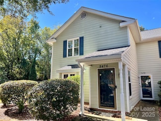 9476 S Vicksburg Park Ct, Charlotte, NC 28210