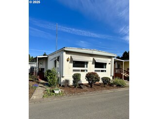 1800 Lakewood Ct Unit 32, Eugene, OR 97402