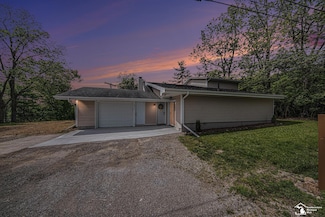 2930 Spielman Rd, Adrian, MI 49221