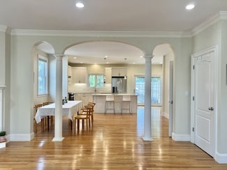 141 Pearl St, Newton, MA 02458