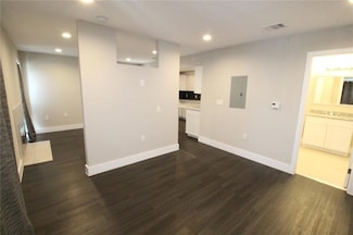 935 La Posada Dr Unit 126, Austin, TX 78752