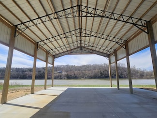 2257 Hardin Bottom River Rd, Clifton, TN 38425