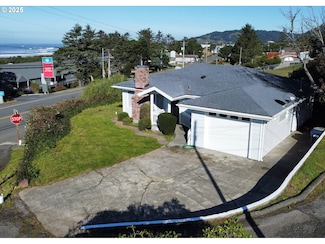 29205 Kerber Dr, Gold Beach, OR 97444