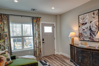 1100 New York Ave Unit 102, Huntington Station, NY 11746