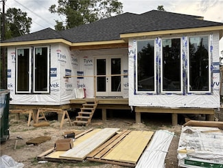 2337 Orleans St, Mandeville, LA 70448