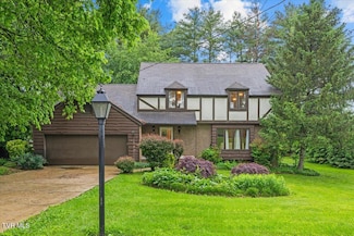 1016 Grace Dr, Johnson City, TN 37604