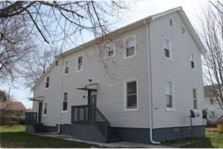 9 Francis St, Wrightstown, NJ 08562