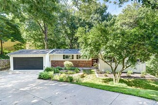 209 NW Greentree Ln, Kansas City, MO 64116