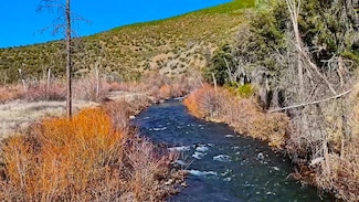 000 Trinity Mountain Rd, French Gulch, CA 96033