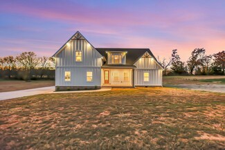 4954 Royal View Way, Clarksville, TN 37040