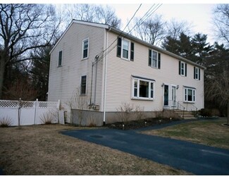 47 Wellesley Cir, East Taunton, MA 02718