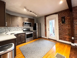 8 Edwin St Unit 1, Dorchester Center, MA 02124