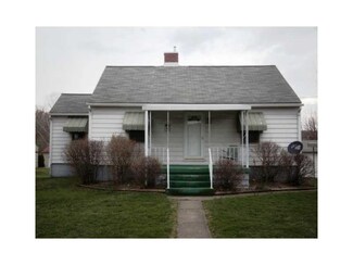 56 Pine St, Clarksville, PA 15322