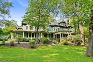 40 Highland Ave, Short Hills, NJ 07078