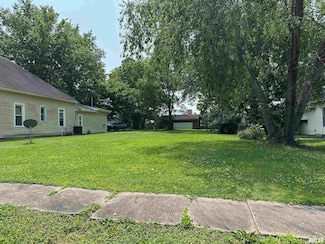 603 S Jesse St, Christopher, IL 62822