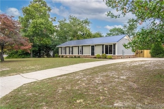 820 Algood Ave, Hope Mills, NC 28348
