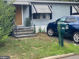 5319 Glenloch Dr, Morrisville, PA 19067