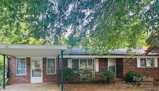 116 Lodge Hall Ct, Stony Point, NC 28678