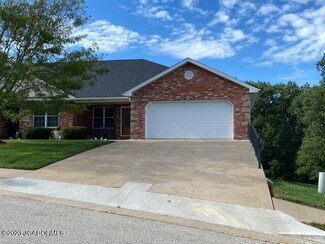 1434 Notting Hill Dr, Jefferson City, MO 65109