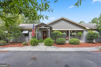 5525 Val Del Rd, Hahira, GA 31632