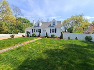 84 Harvard St, Cranston, RI 02920