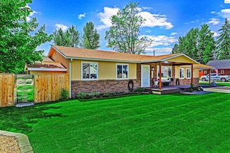 1123 Chestnut St, Sandpoint, ID 83864