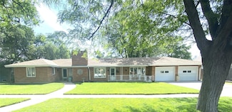1306 N Main St, Garden City, KS 67846