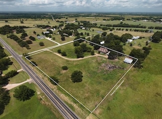 3821 Wieghat Ln, Brenham, TX 77833