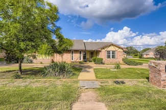 107 San Medina Ln, Joshua, TX 76058
