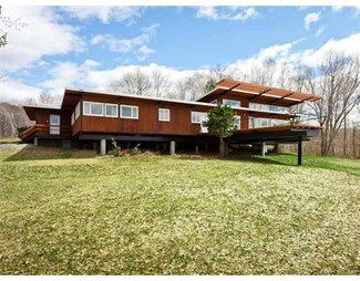 325 Barrett Hill Rd, Union, ME 04862