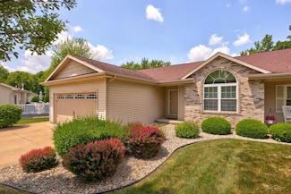 16 Rose Cottage Ln, Saginaw, MI 48609