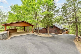 646 Crystal Beach Cir, Shell Knob, MO 65747
