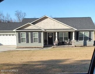 900 Jacksontown Rd, Grifton, NC 28513