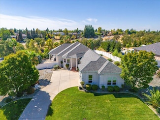 1235 Chandon Ct, Redding, CA 96003