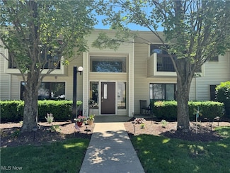 2995 N Bay Dr Unit I 12, Westlake, OH 44145