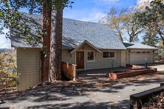1294 Kodiak Dr, Lake Arrowhead, CA 92352