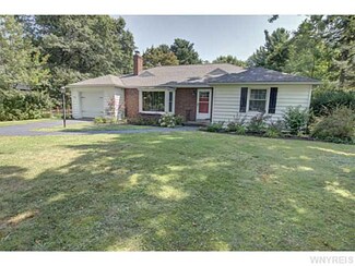 8671 Hammond Dr, Eden, NY 14057